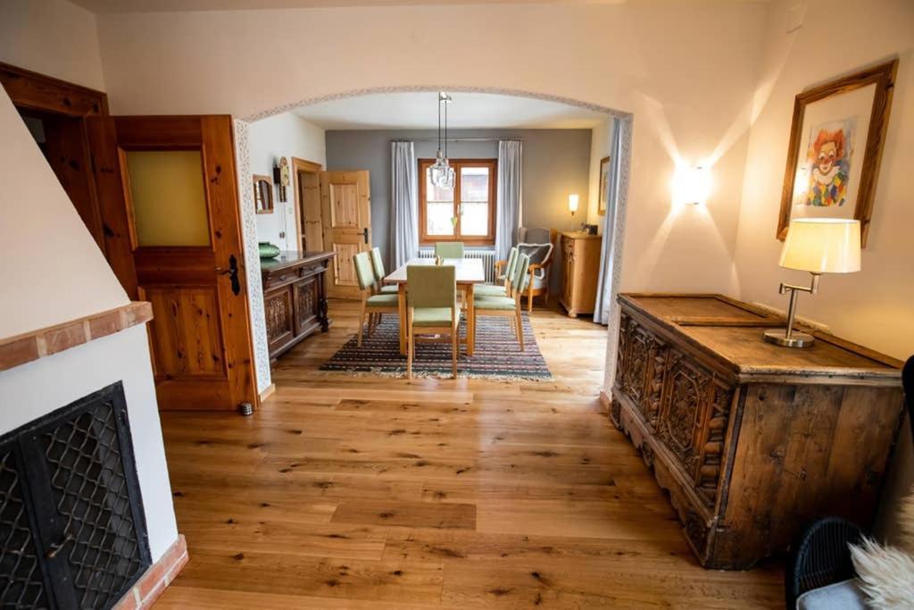 Haus Weidmannsheil - Wohnen Im Romantischen Forsthaus Werfen Exterior foto