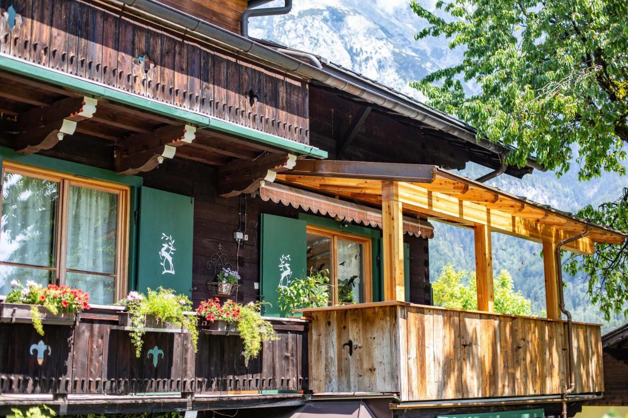 Haus Weidmannsheil - Wohnen Im Romantischen Forsthaus Werfen Exterior foto